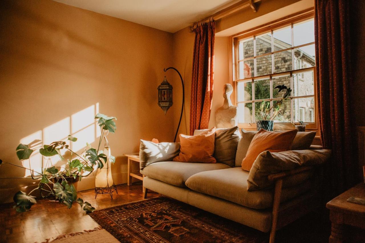 Holwell Holistic Retreat Bed & Breakfast บาร์นสเตเปิล ภายนอก รูปภาพ