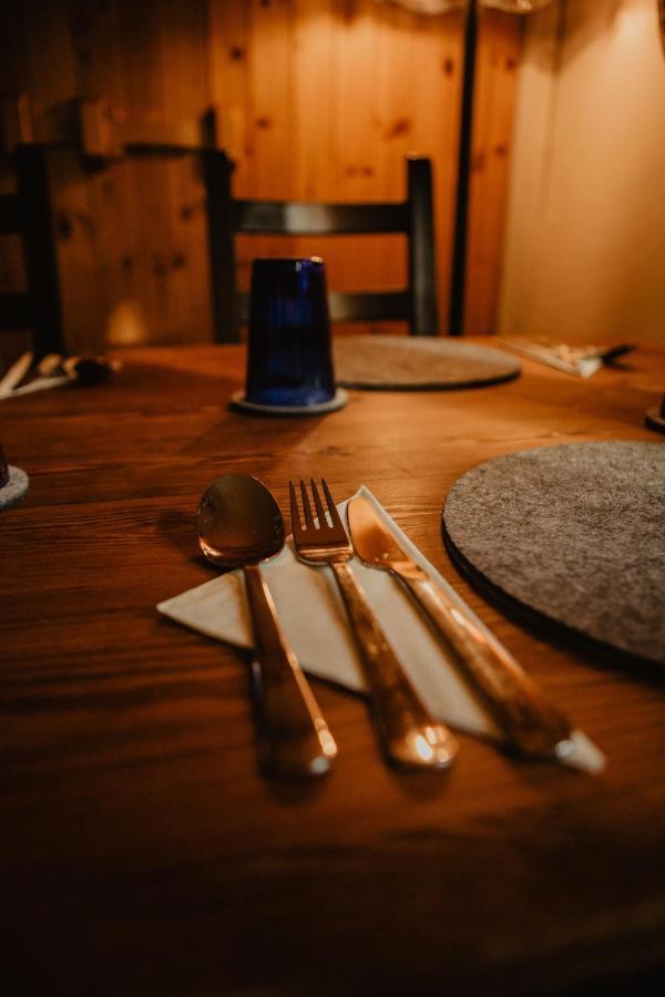 Holwell Holistic Retreat Bed & Breakfast บาร์นสเตเปิล ภายนอก รูปภาพ