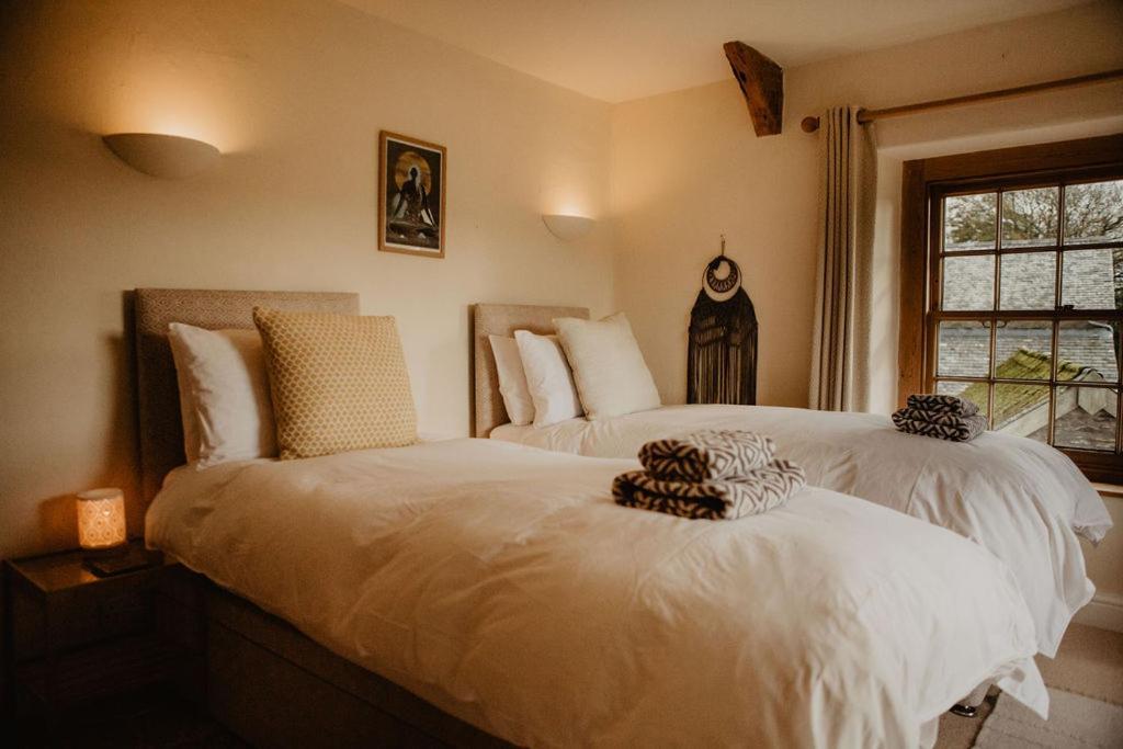 Holwell Holistic Retreat Bed & Breakfast บาร์นสเตเปิล ภายนอก รูปภาพ